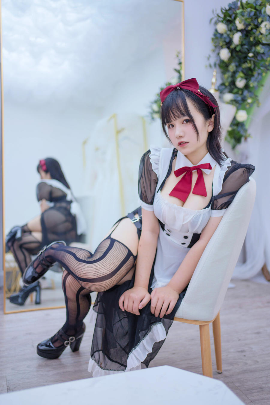 No.019 – 透明女仆 [39P]-COS基地