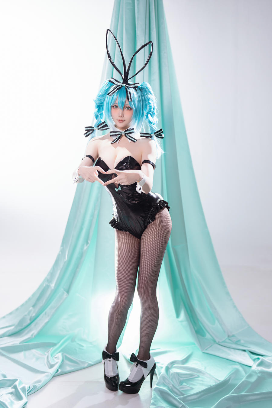 No.266 – 2025年05月计划C 初音未来 兔女郎 [44P 1V]-COS基地
